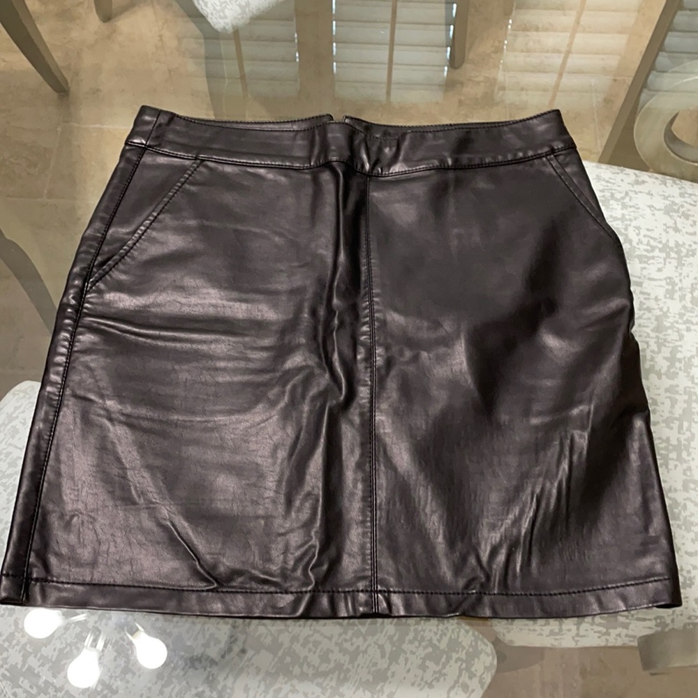 Forever 21 faux leather skirt